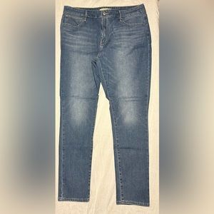 Levi’s High Rise Skinny 721